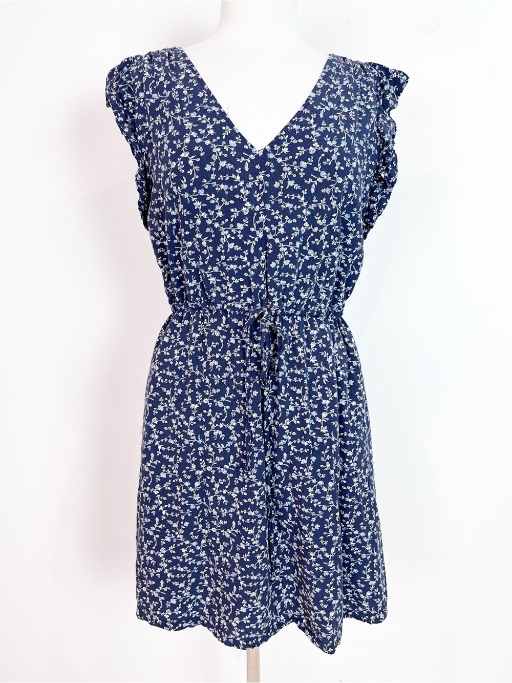 GAP NAVY BLUE FLORAL CAP FLUTTER SLEEVE DRESS WITH TIE WAIST WOMENS SMALL